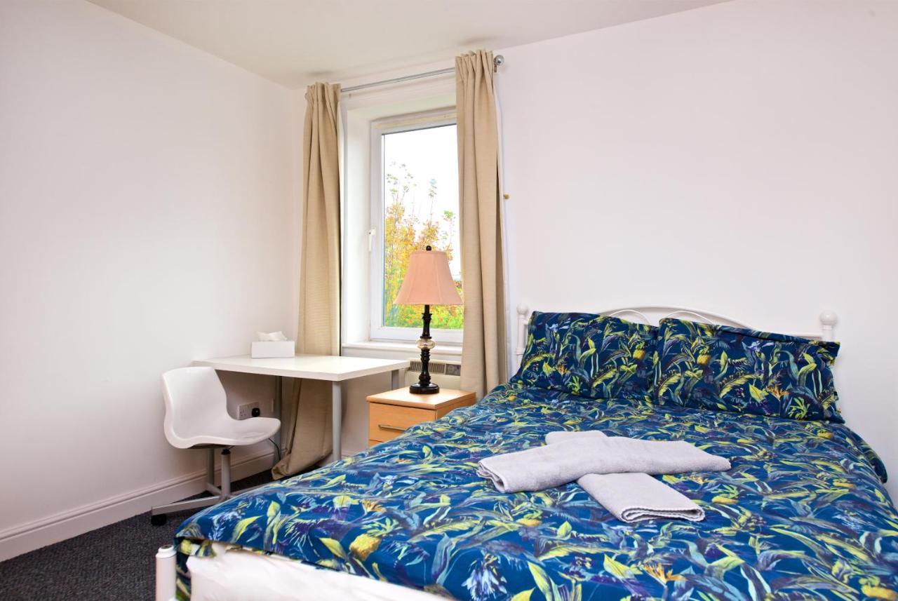 Liverpool City Stays - Economy Room - Close To Airport Ee1 Экстерьер фото